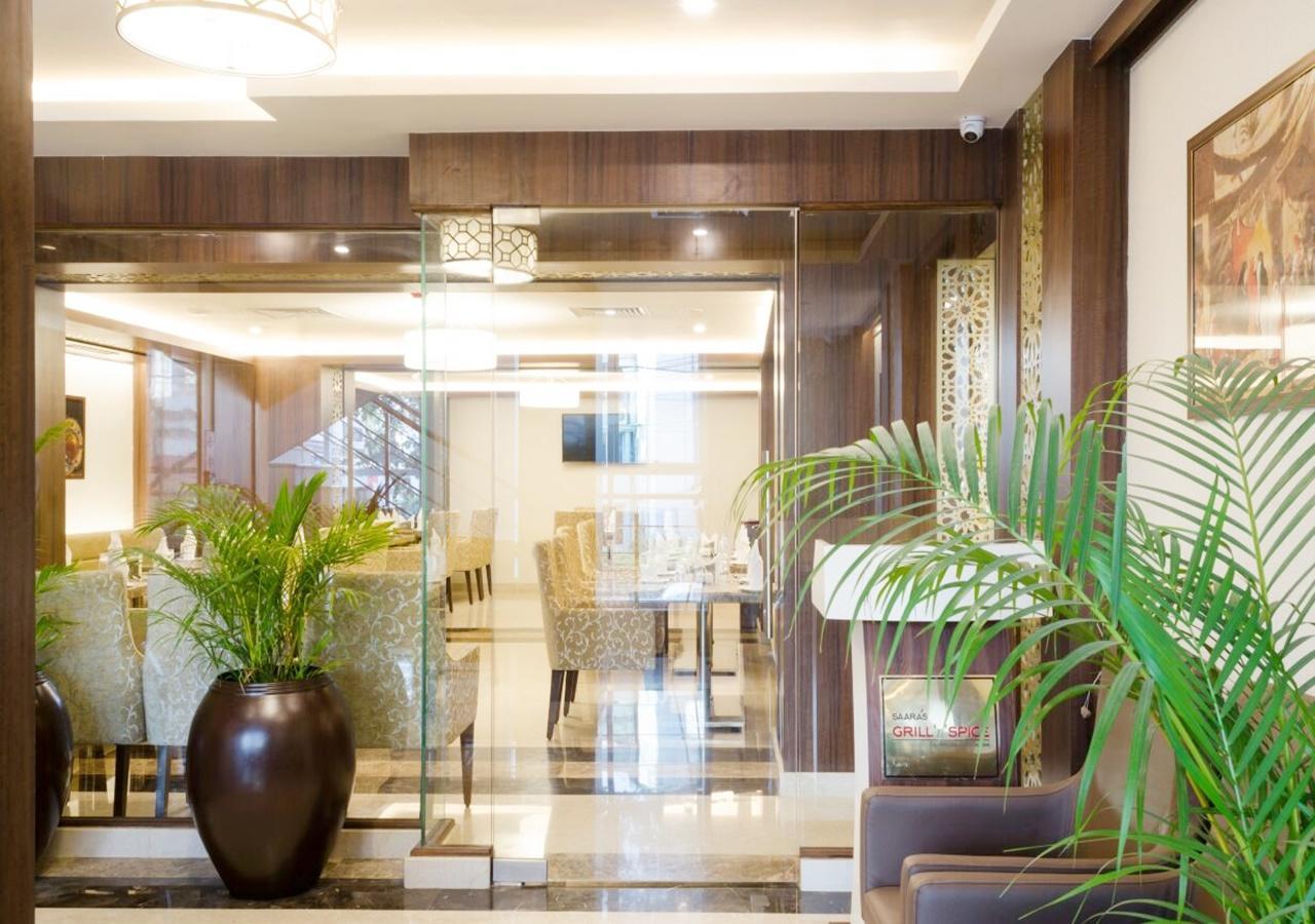 Ss Lumina Hotel Bangalore Exteriör bild