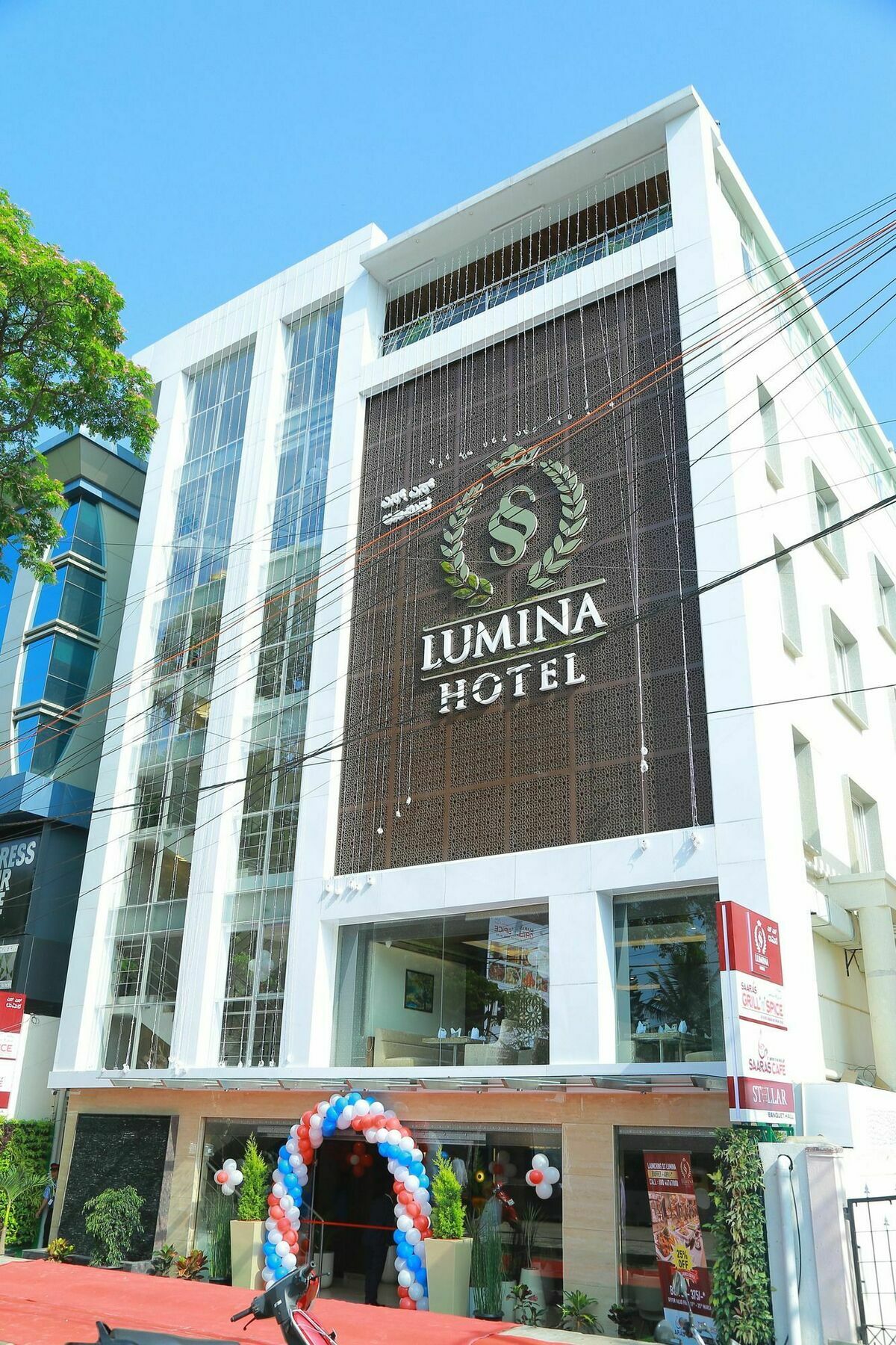 Ss Lumina Hotel Bangalore Exteriör bild